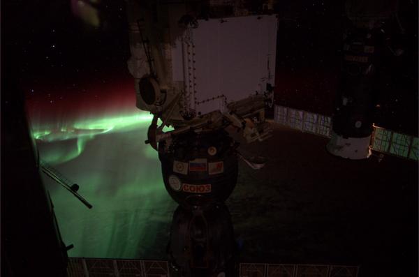 Tonight's aurora, from Astronaut Reid Wiseman aboard the International Space Station. Courtesy NASA